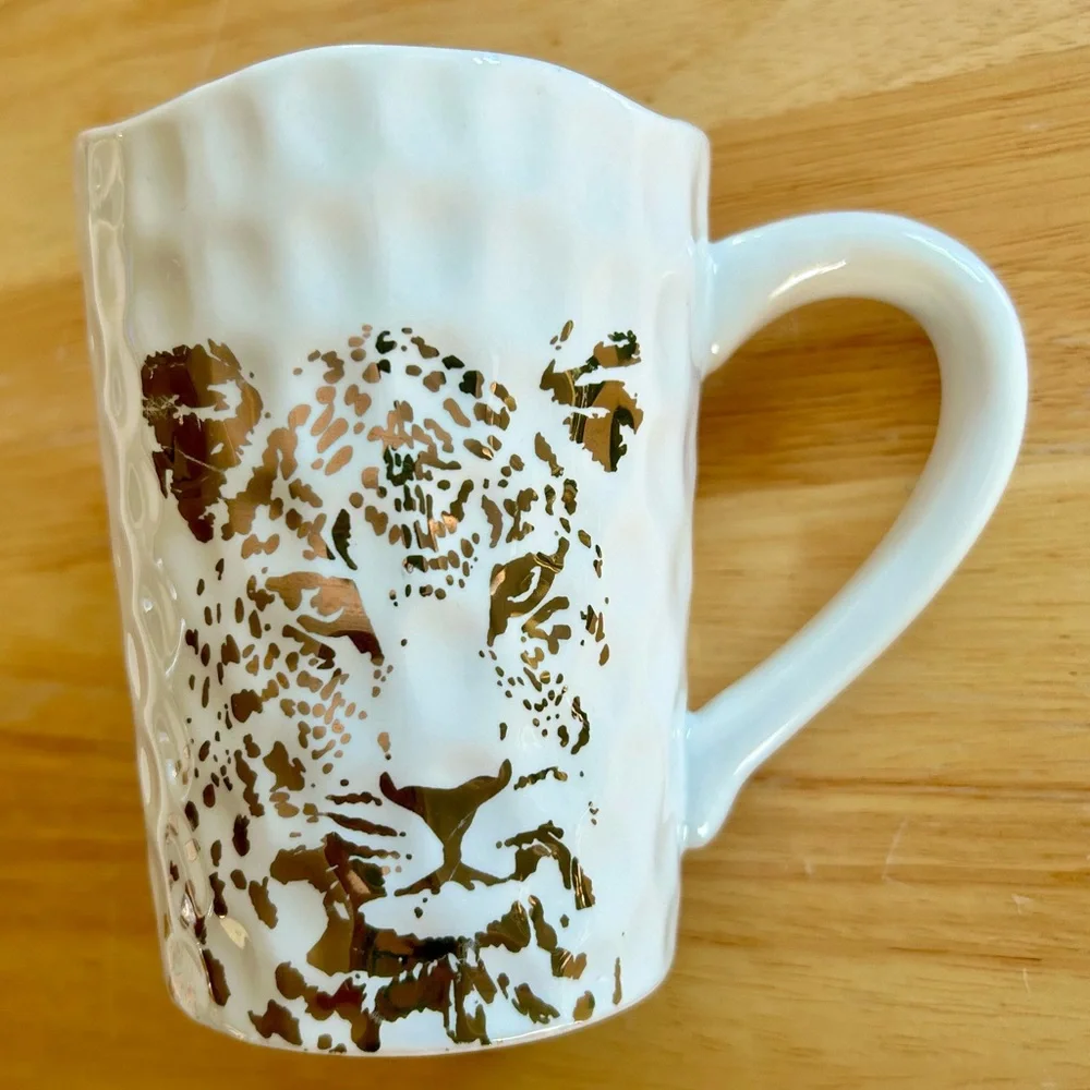 "FEARLESS TIGER" GOLD METALLIC ACCENT CERAMIC MUG - Picture 4 of 4